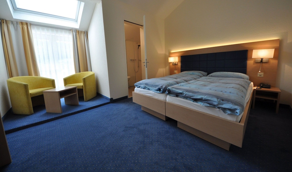 Felmis Hotel 3/37