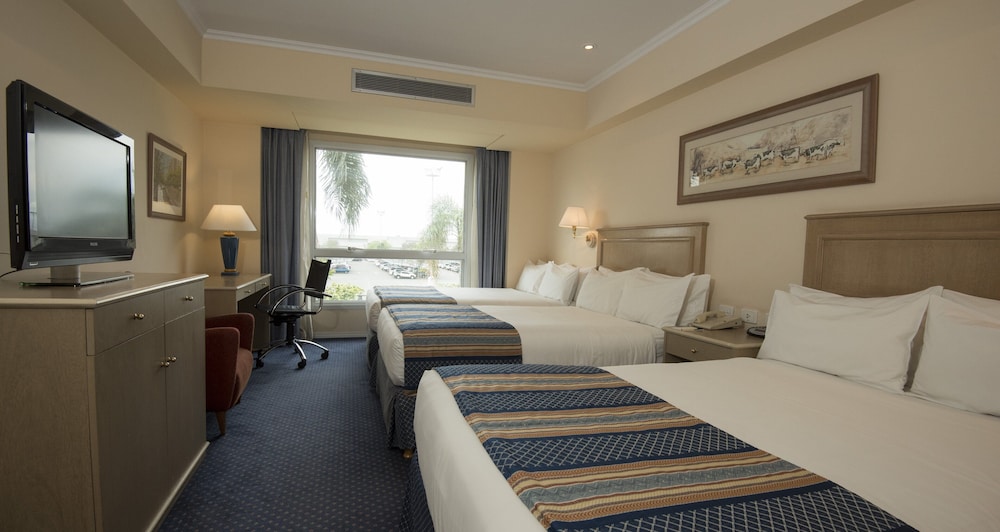 Holiday Inn Cordoba 12/76