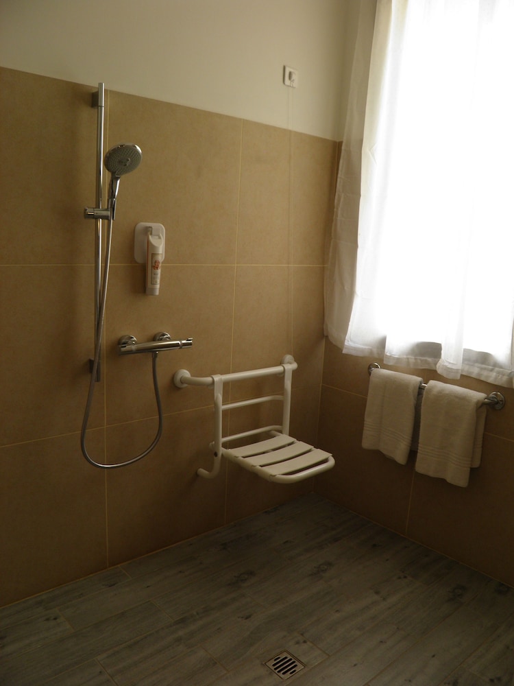 Hotel Irrisor 12/12