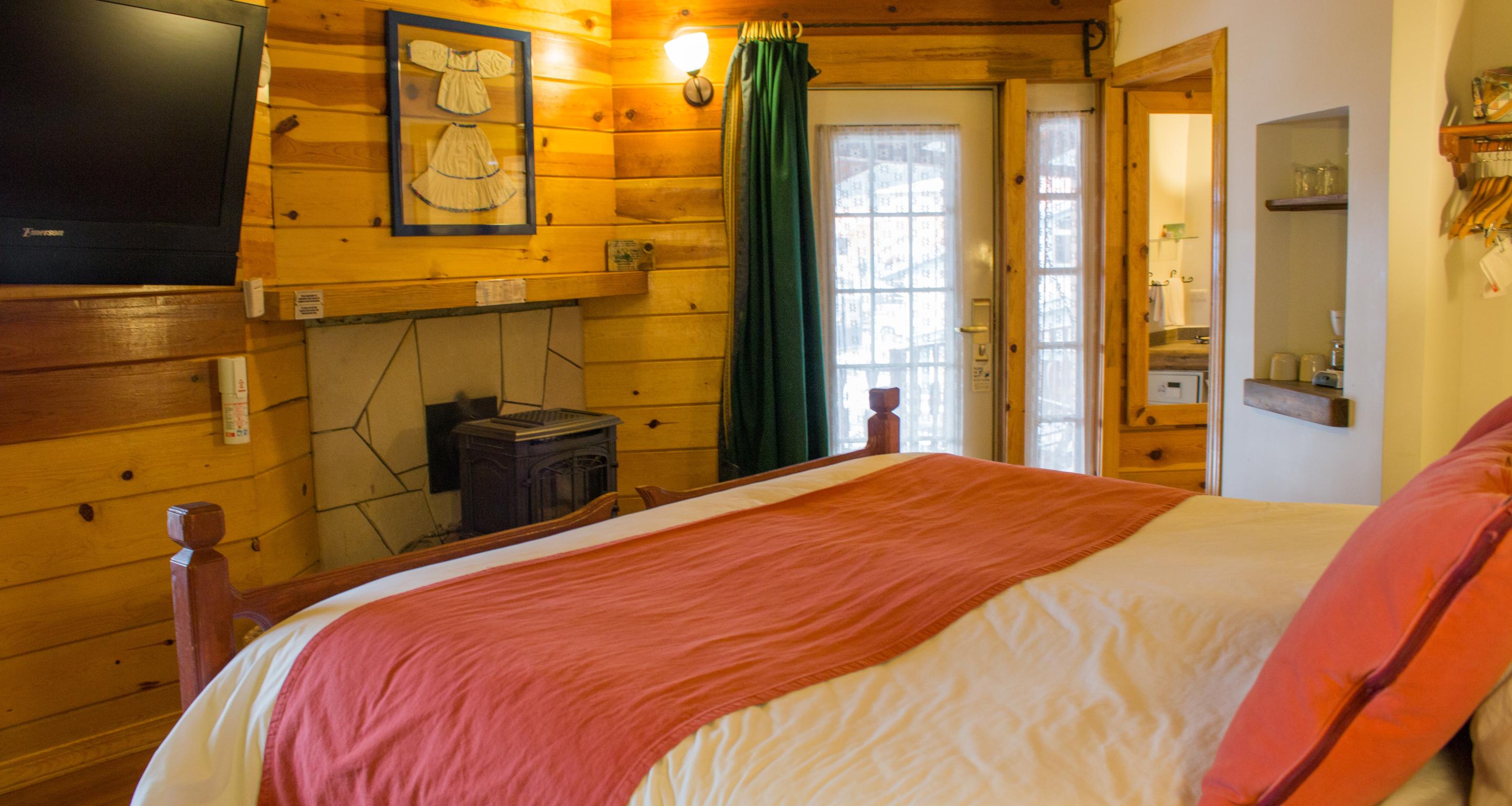 Mini, Executive, King Bed