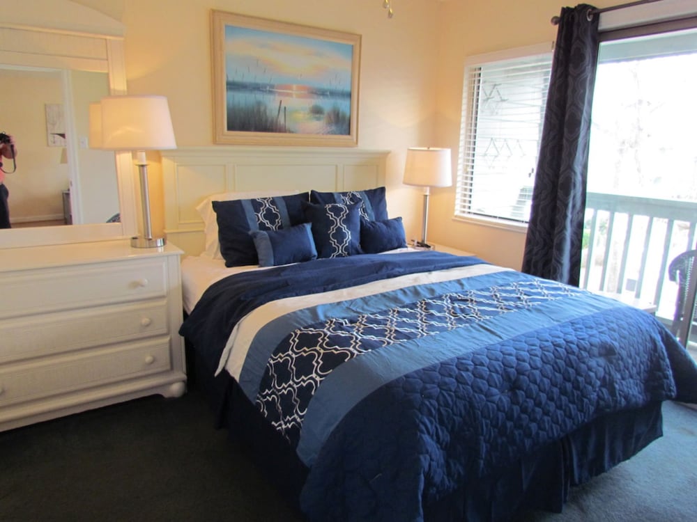 Myrtle Beach Resort by Beach Vacations 34/79