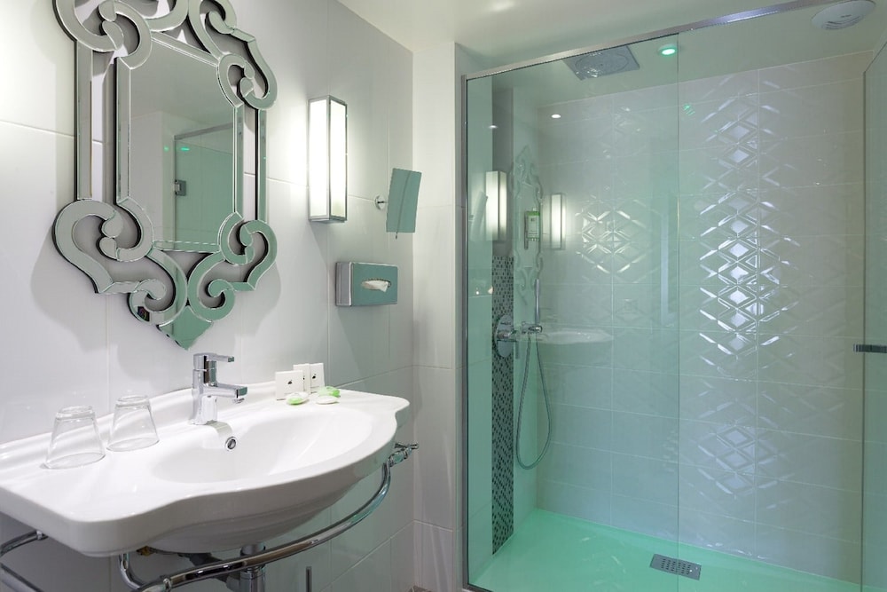 Superior, Phileas Lazare Spa 5/6