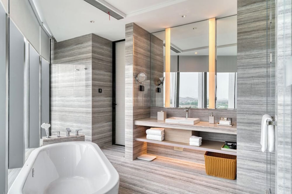 Courtyard By Marriott Hangzhou Xihu 49/50