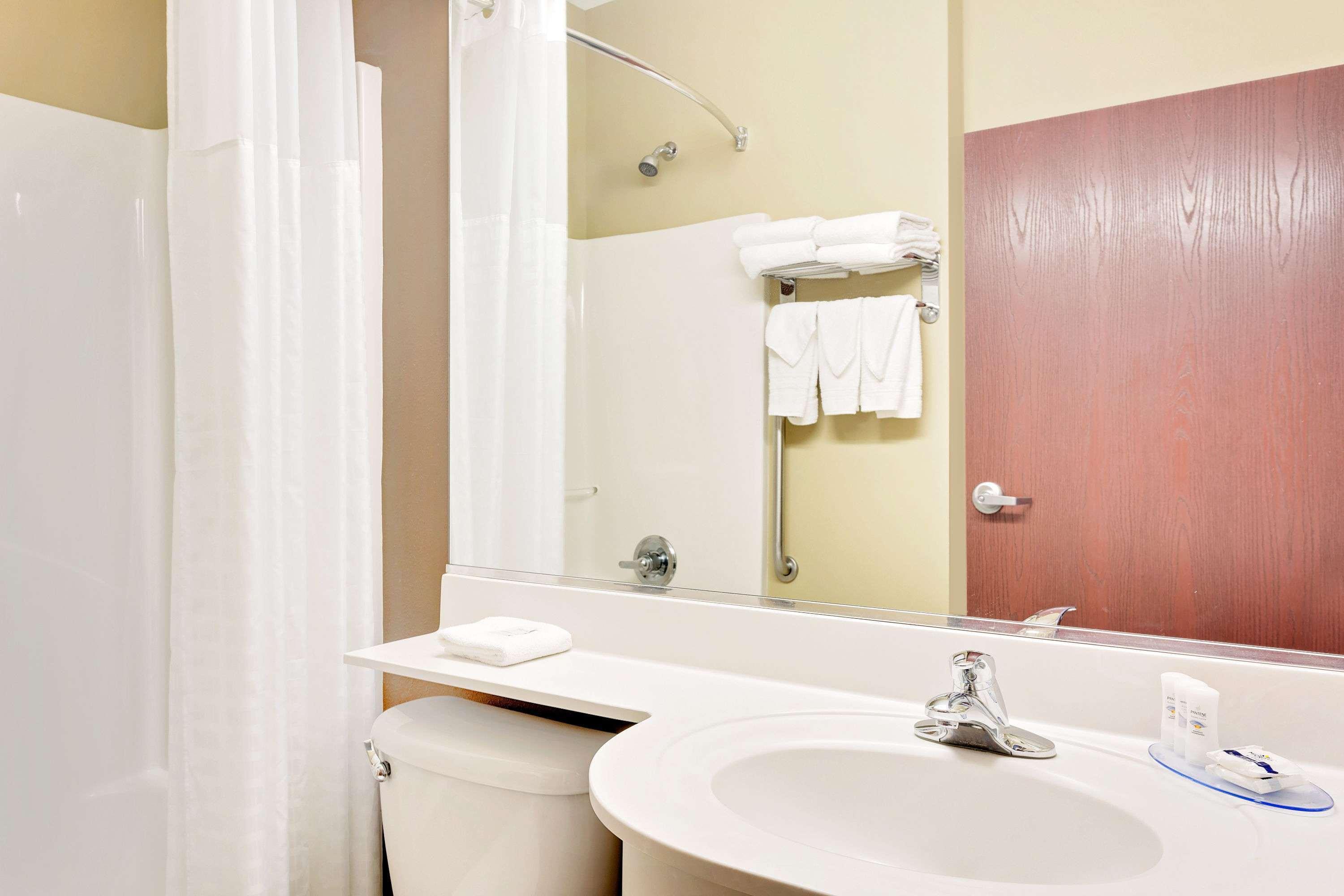 Microtel Inn & Suites by Wyndham Perry 19/20