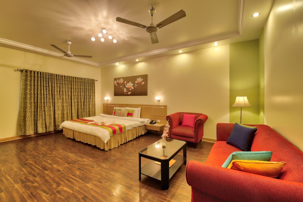 Vishwaratna Hotel 27/39