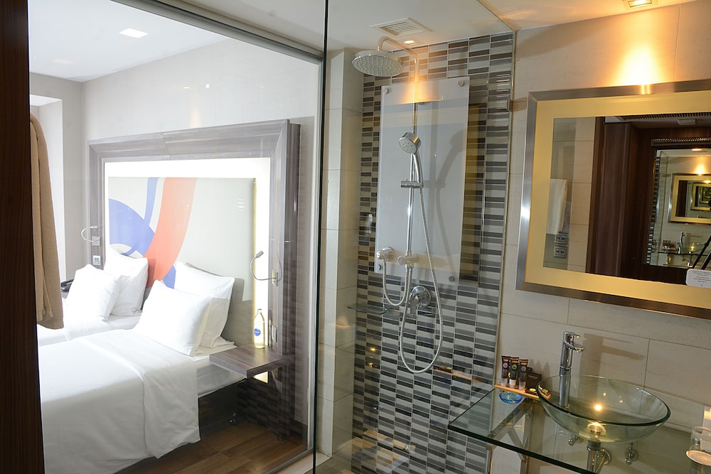 Novotel Bangkok Impact 38/77