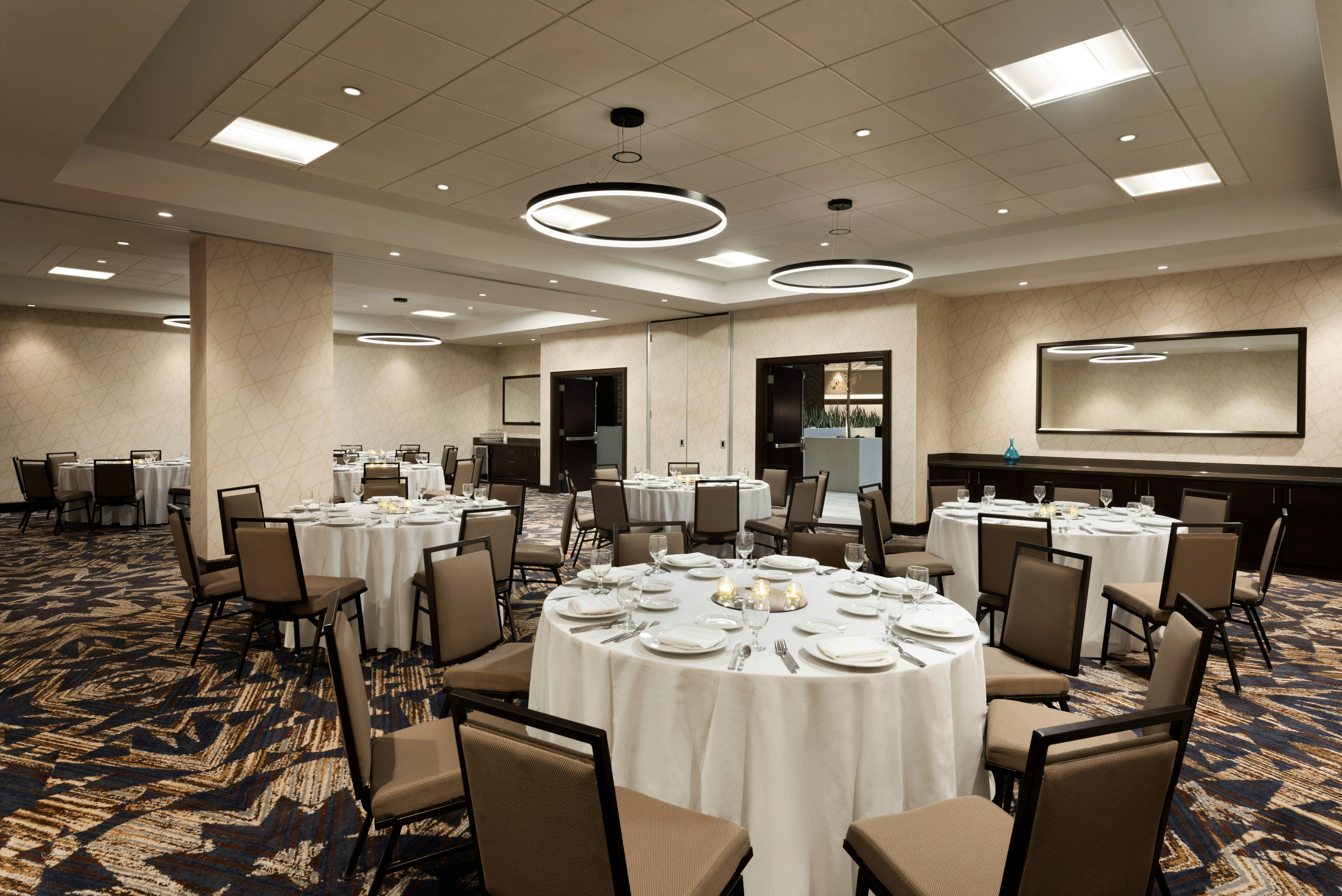 Embassy Suites By Hilton Chicago Lombard Oak Brook 53/53