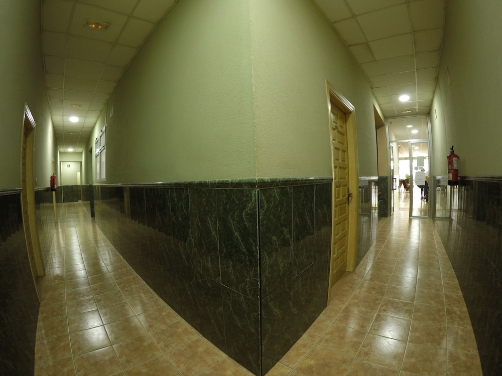 Hostal La Casa de Enfrente 25/41