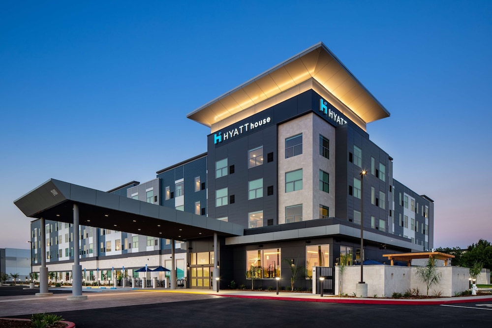 Hyatt House Vacaville 4/38
