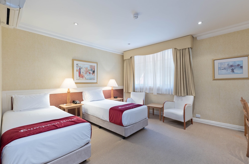 SUPERIOR, TWIN BEDS