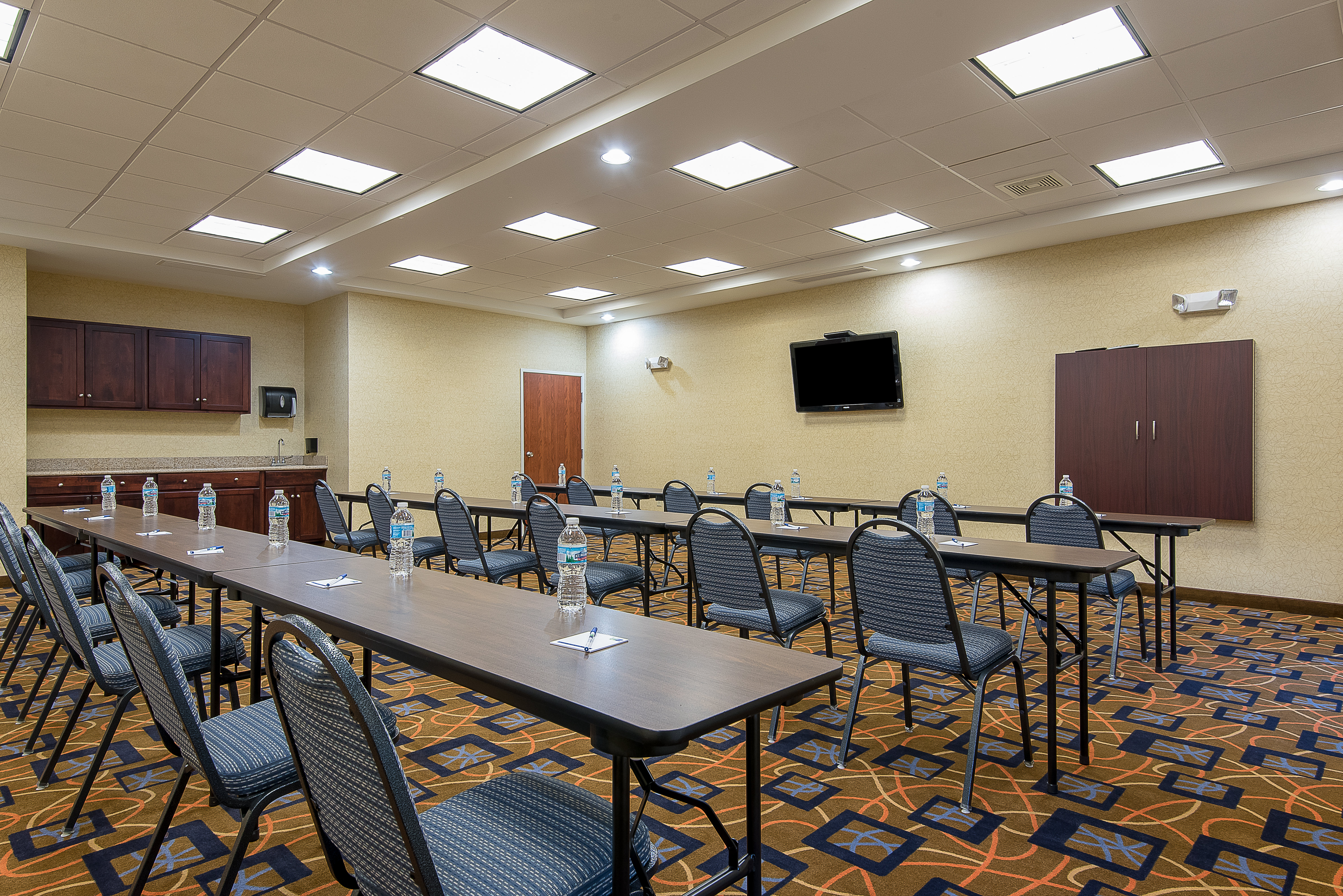 Holiday Inn Express Hotel And Suites Lafayette East 23/24