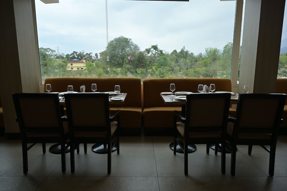 Hotel River Retreat 19/28