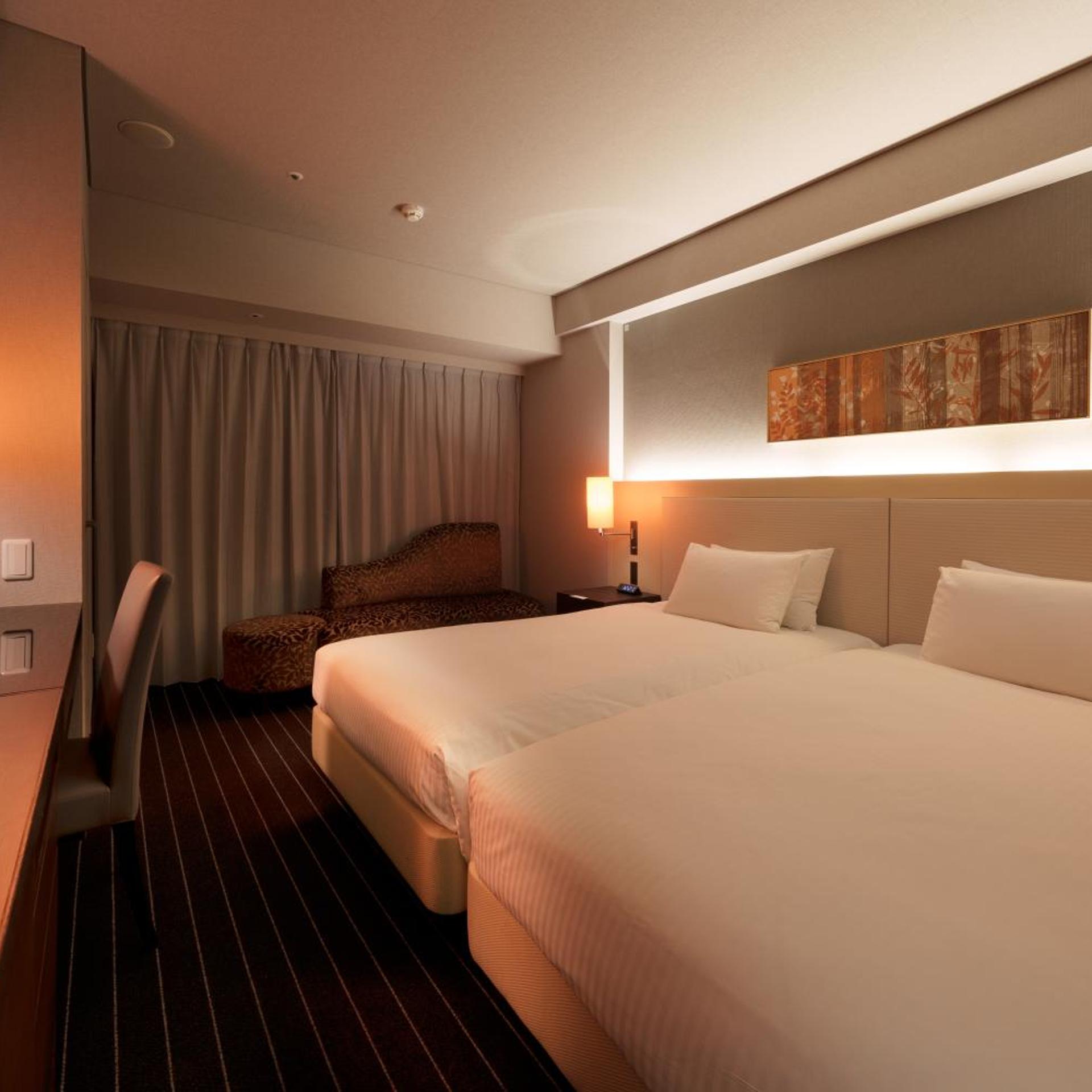 Hollywood, Twin Beds