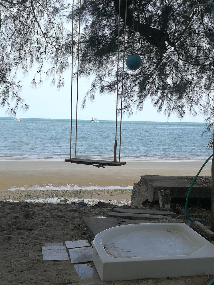 Aow Noi Sea View Resort 41/50