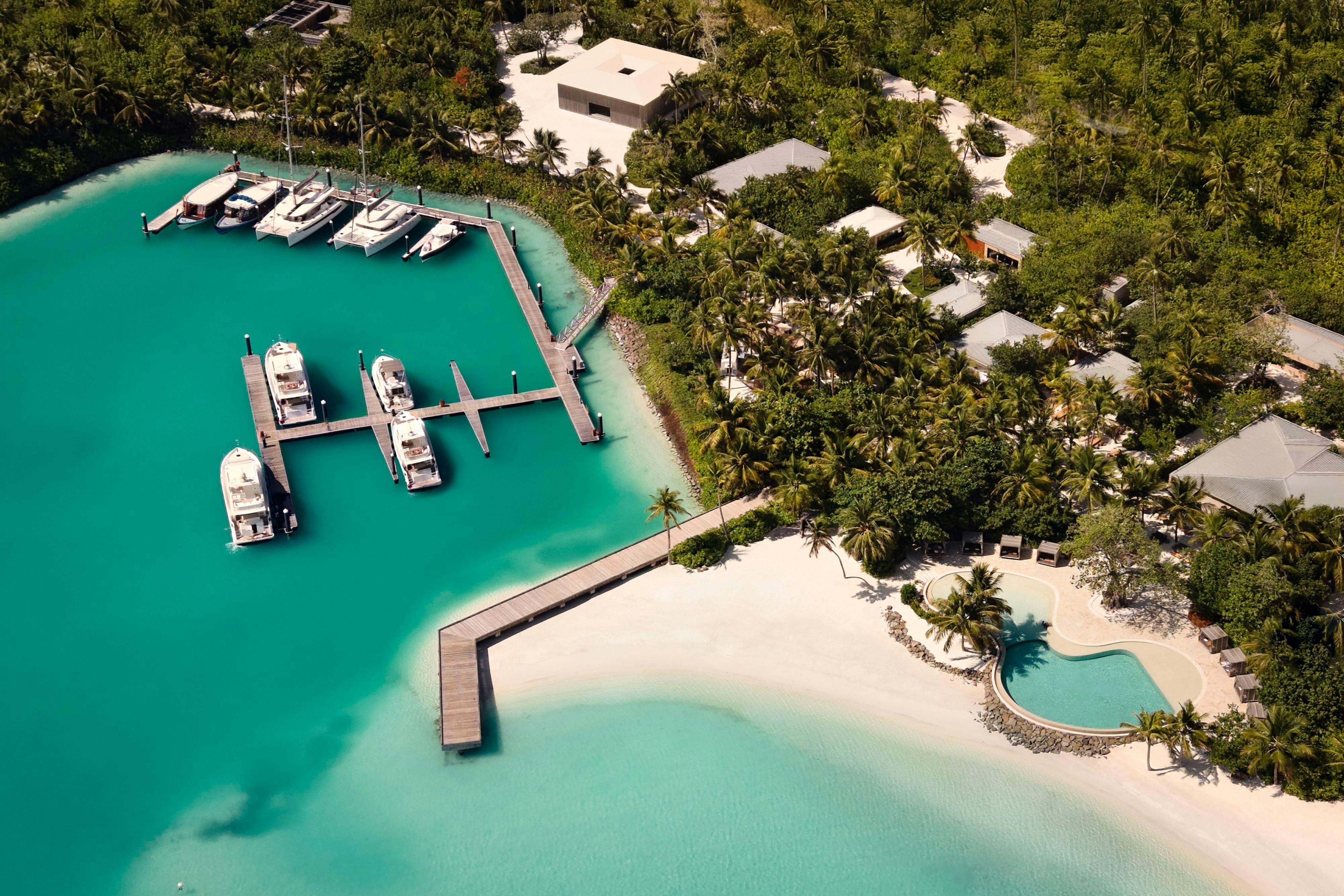 The Ritz-Carlton Maldives, Fari Islands 64/67
