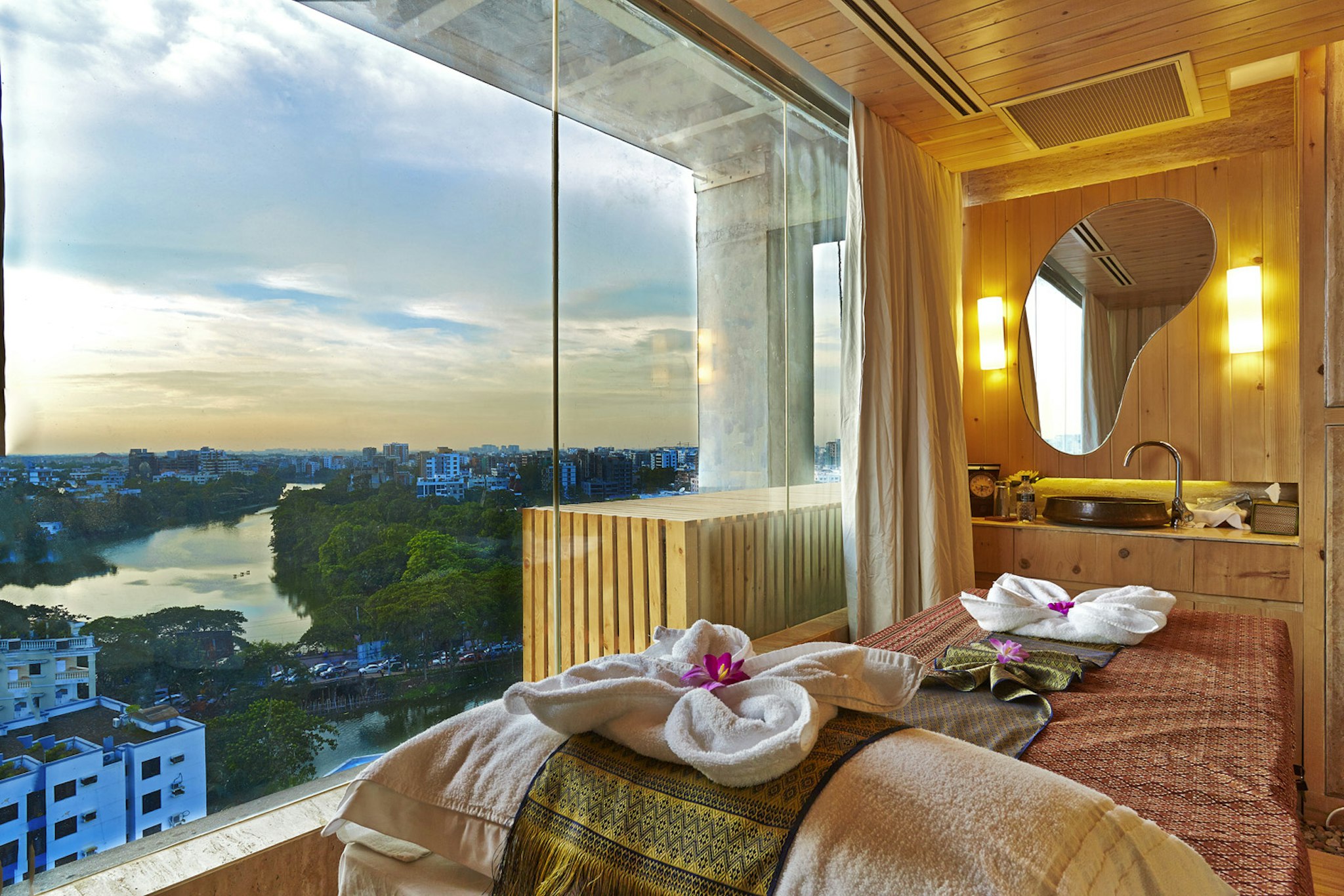 Six Seasons Hotel 28/42