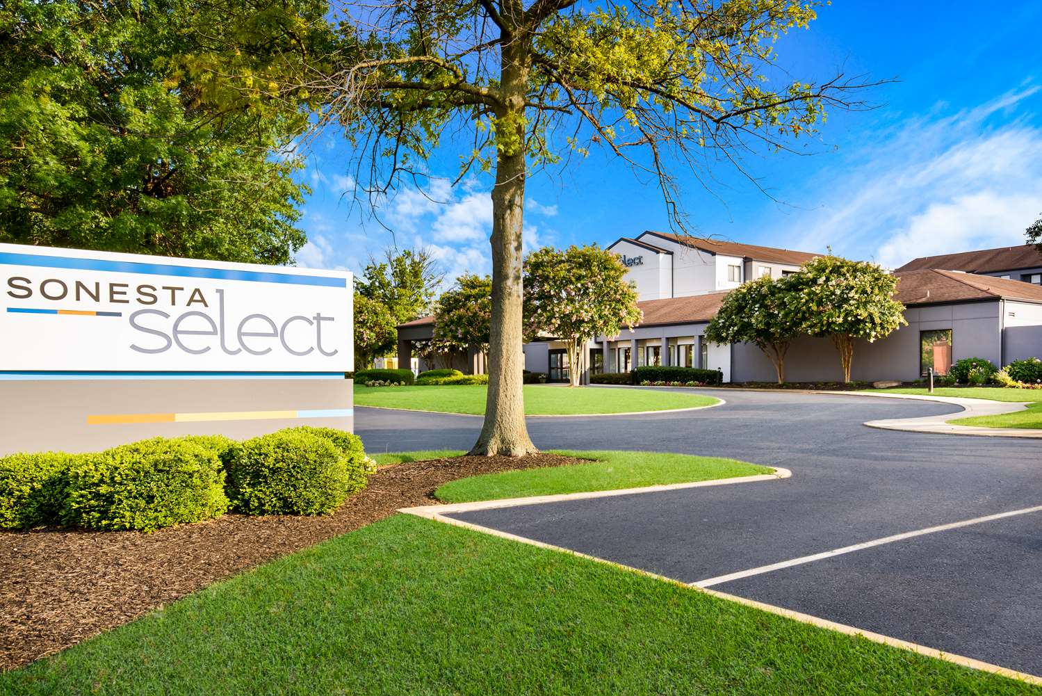 Sonesta Select Philadelphia Airport 45/54
