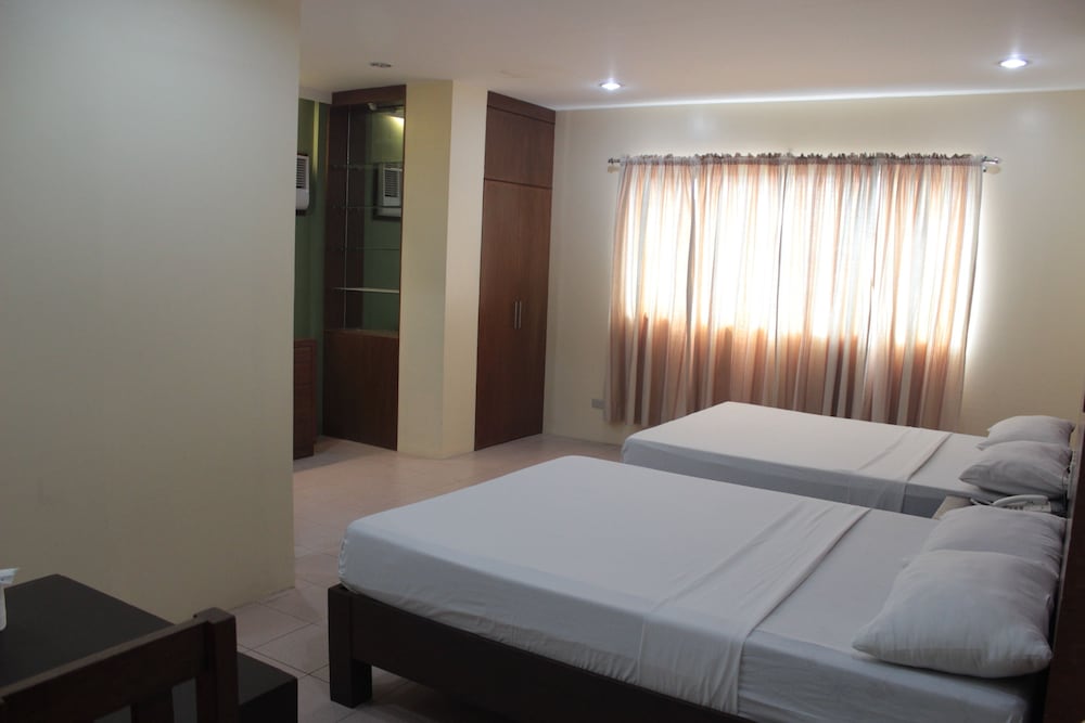 Joyce Apartelle Kalentong 8/49