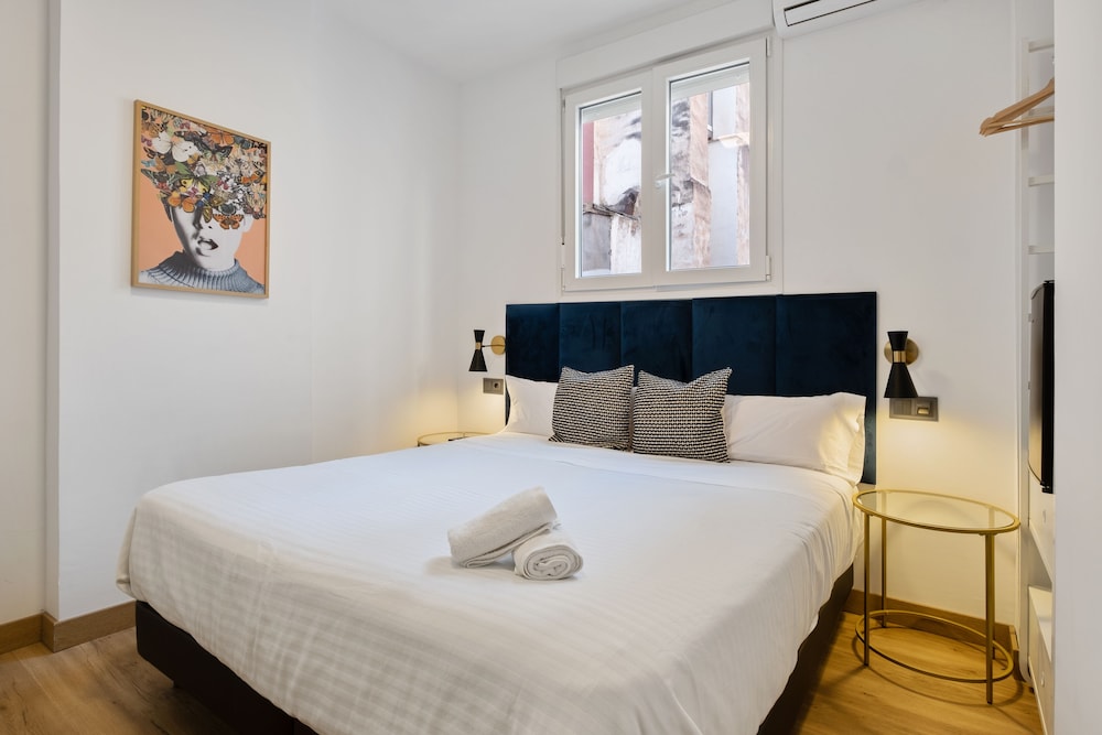 STANDARD, DOUBLE BED
