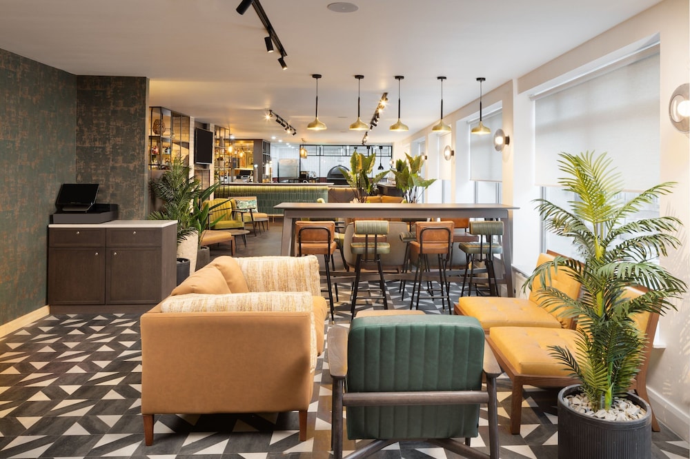 Four Points by Sheraton Edinburgh 8/56