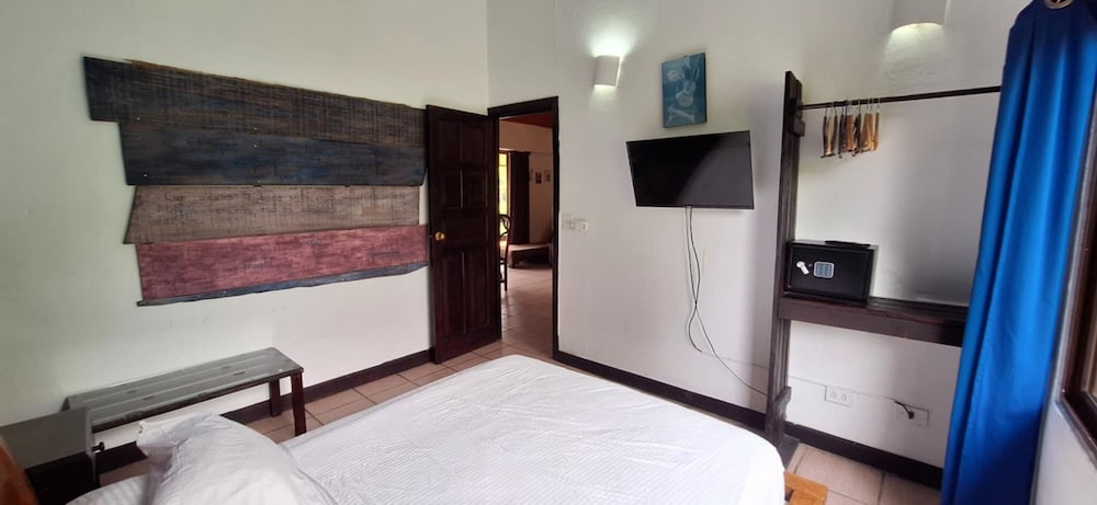 1 BEDROOM, SUPERIOR, APARTMENT, POOL SIDE, BALCONY