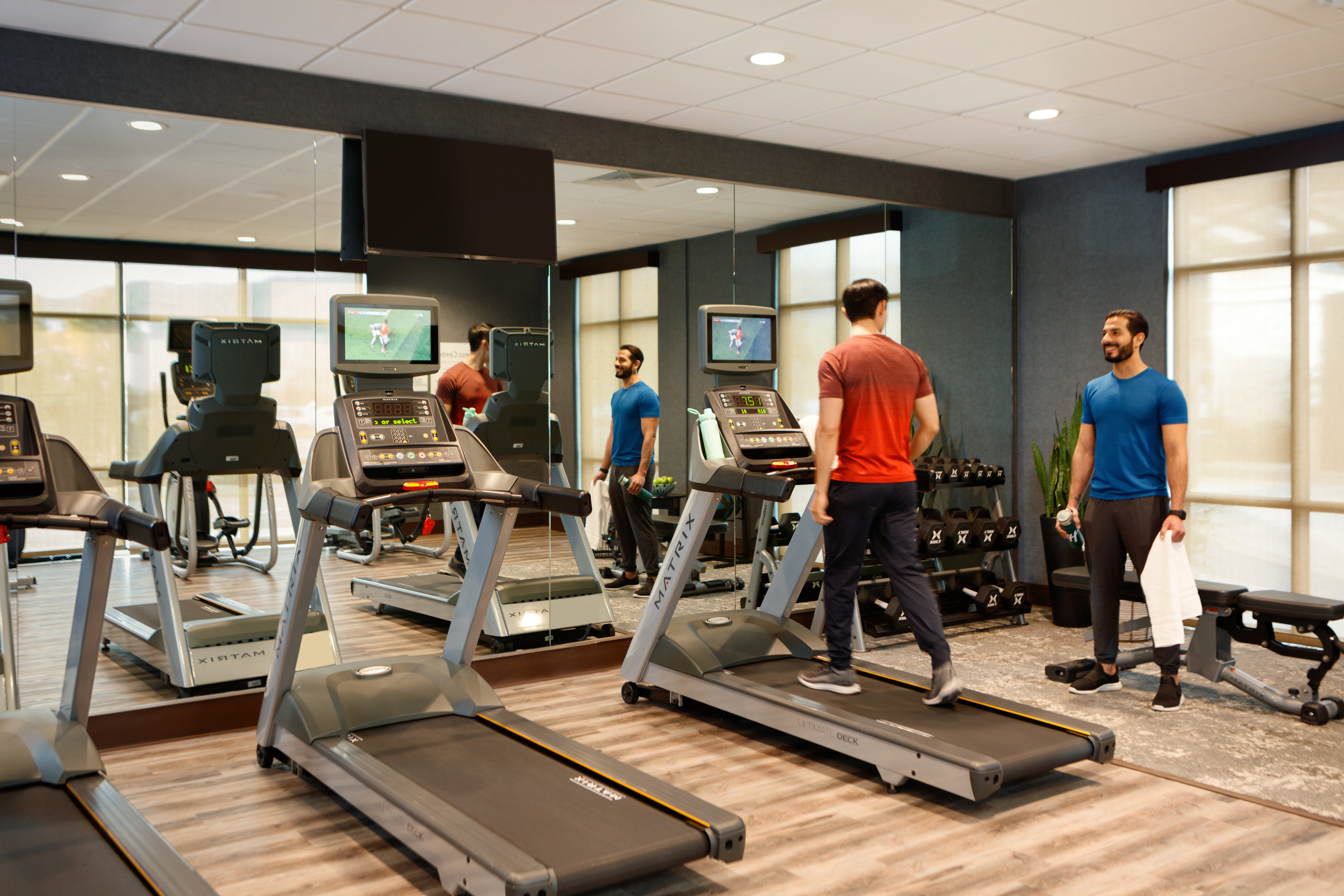 Holiday Inn Hotel Suites Oakland Airport 32/77