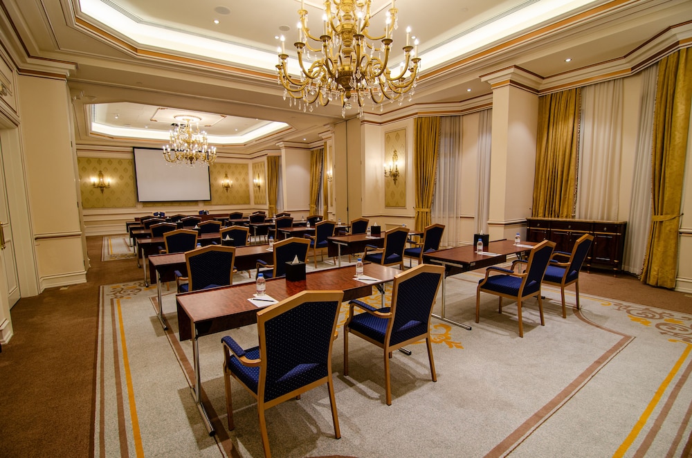 Al Aziziyah Boutique Hotel 55/69