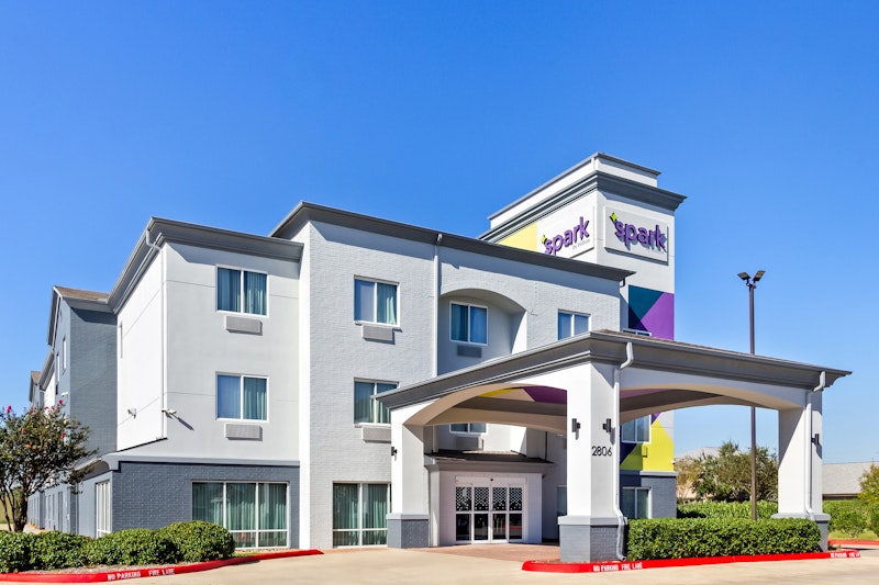 Spark By Hilton Pearland 2/37