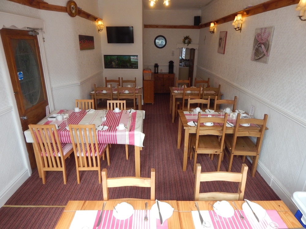 Llanryan Guest House 32/39
