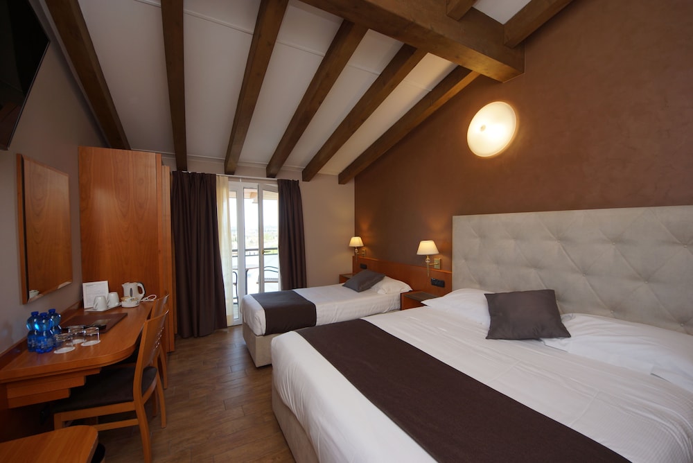 Hotel Clarin 14 By Dori 26/67