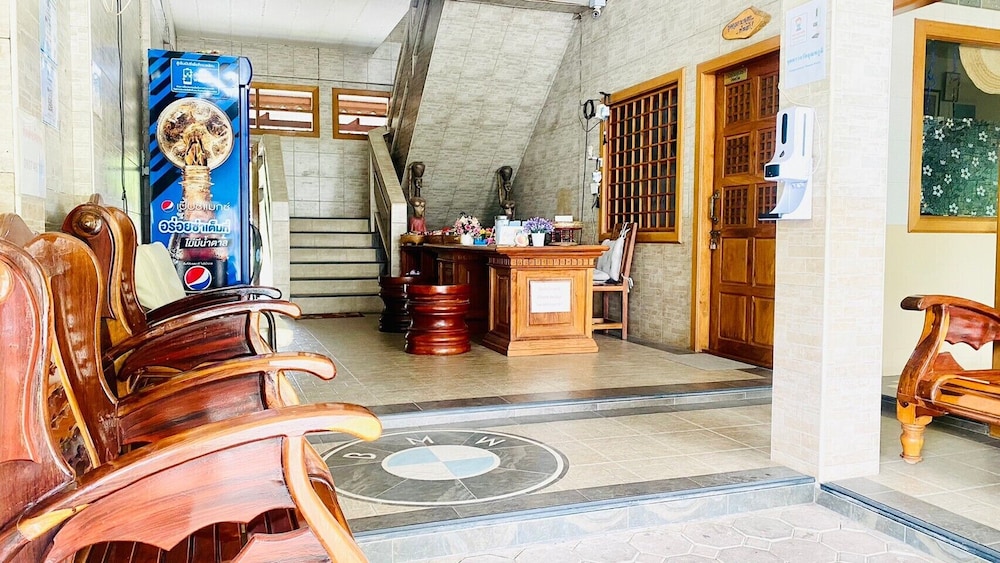 Phuphan Park Hotel 8/50