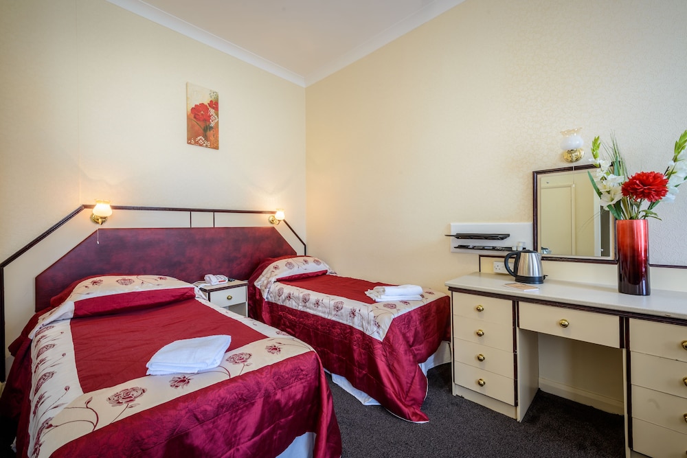 Devonshire Hotel 16/54