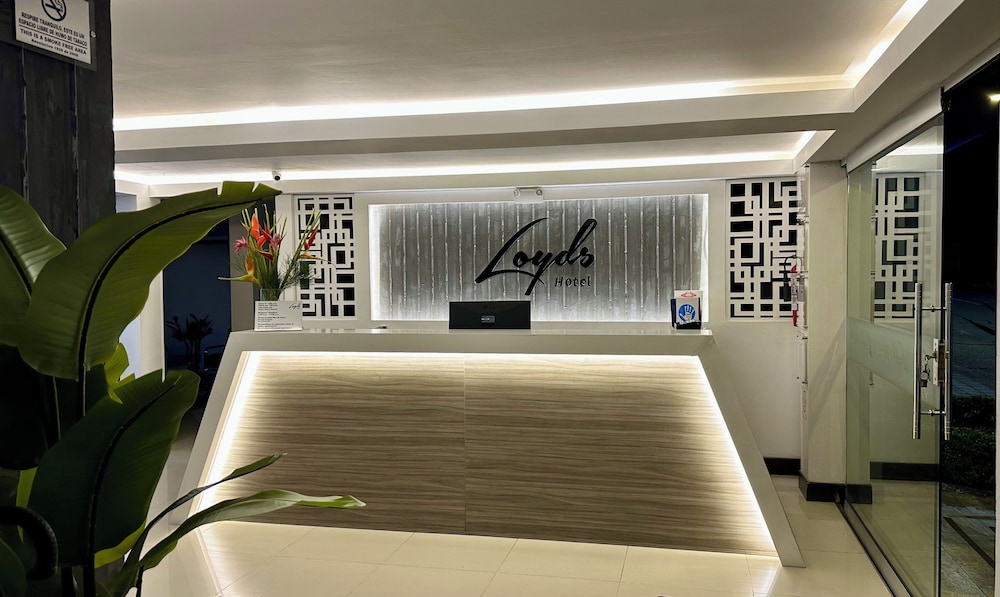 Hotel Loyds 5/64