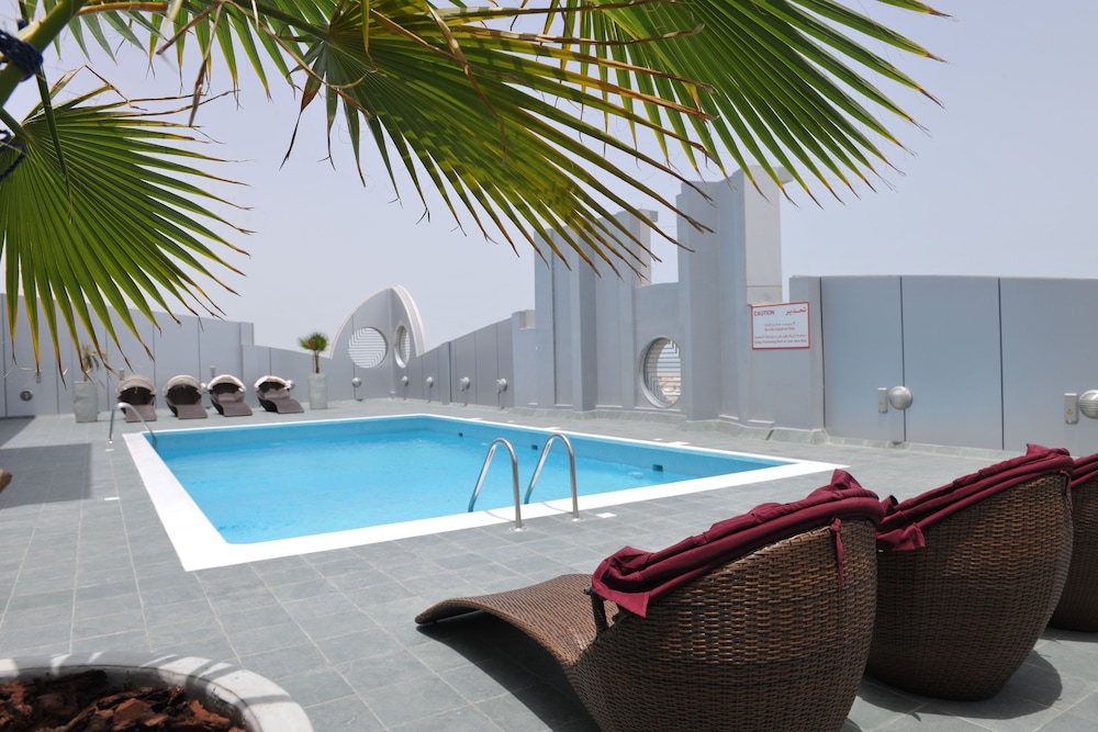 Al Raya Suites Hotel 23/26