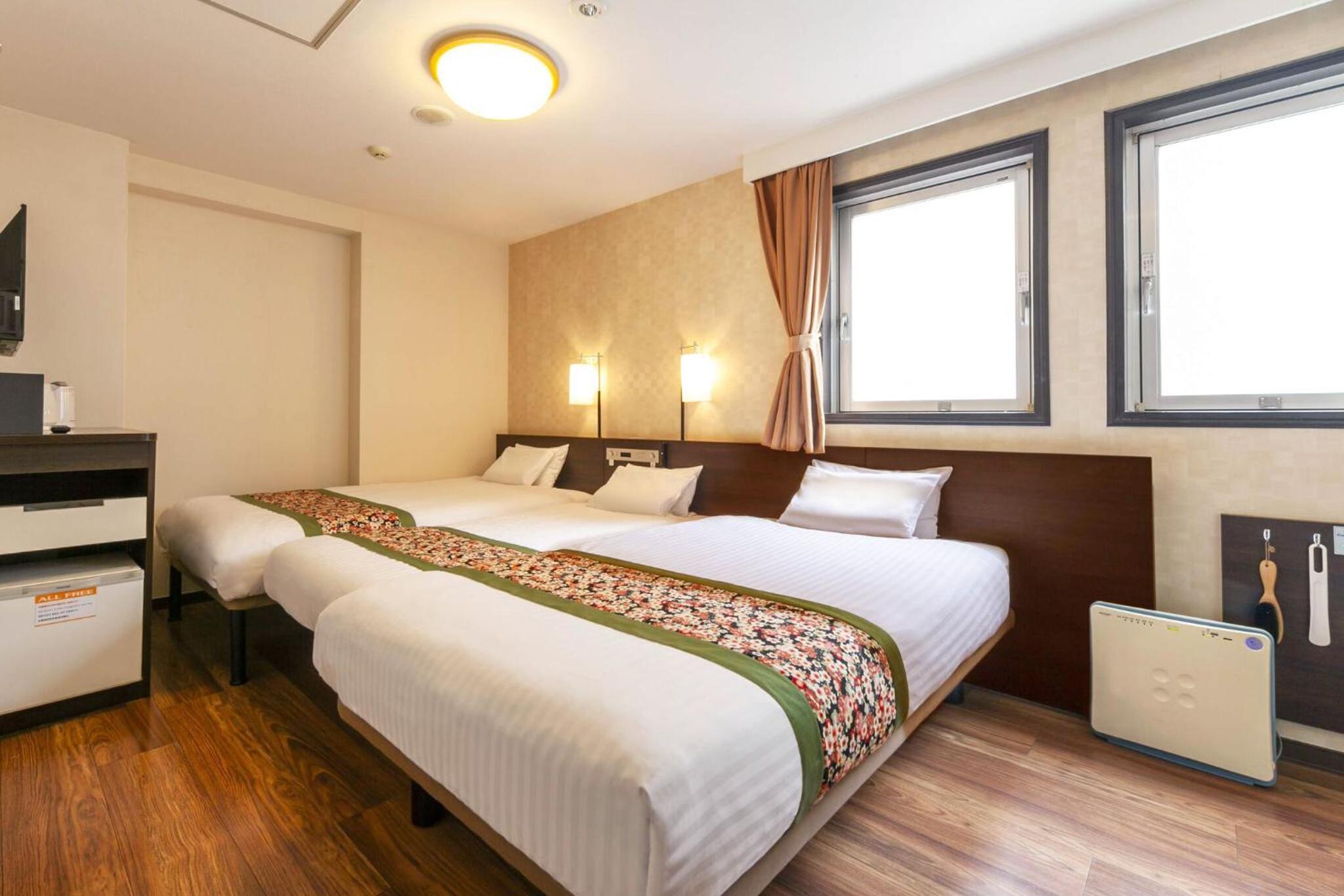 Triple Room Non Smoking - Activity، Dotonbori Hotel 2/4