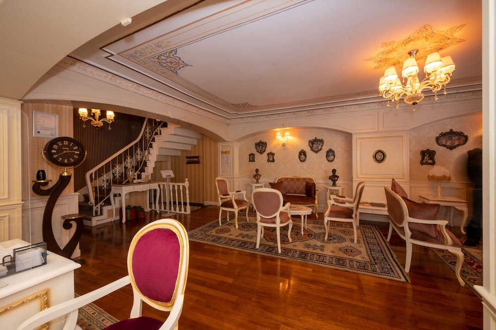 Fuat Bey Palace Hotel 37/44
