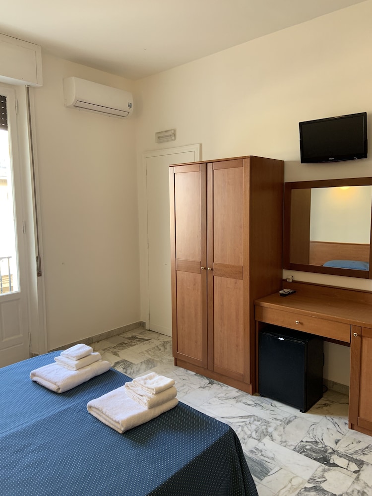 Lungomare Hotel 37/71