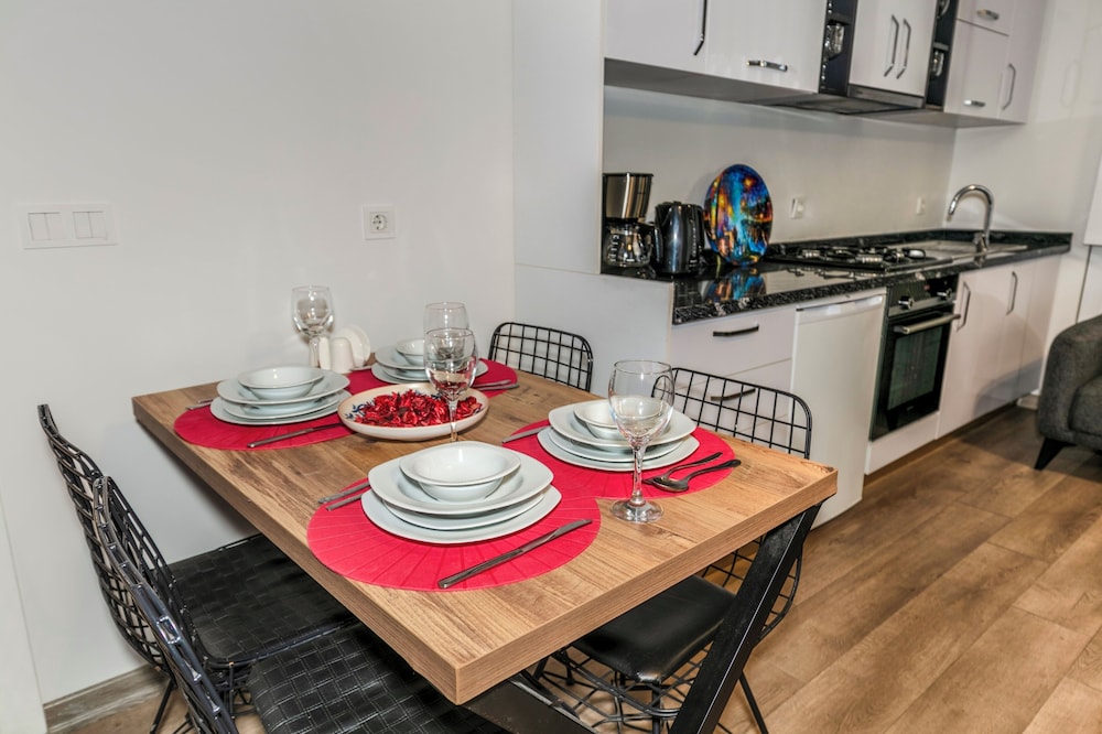 Etiz Residences 31/47