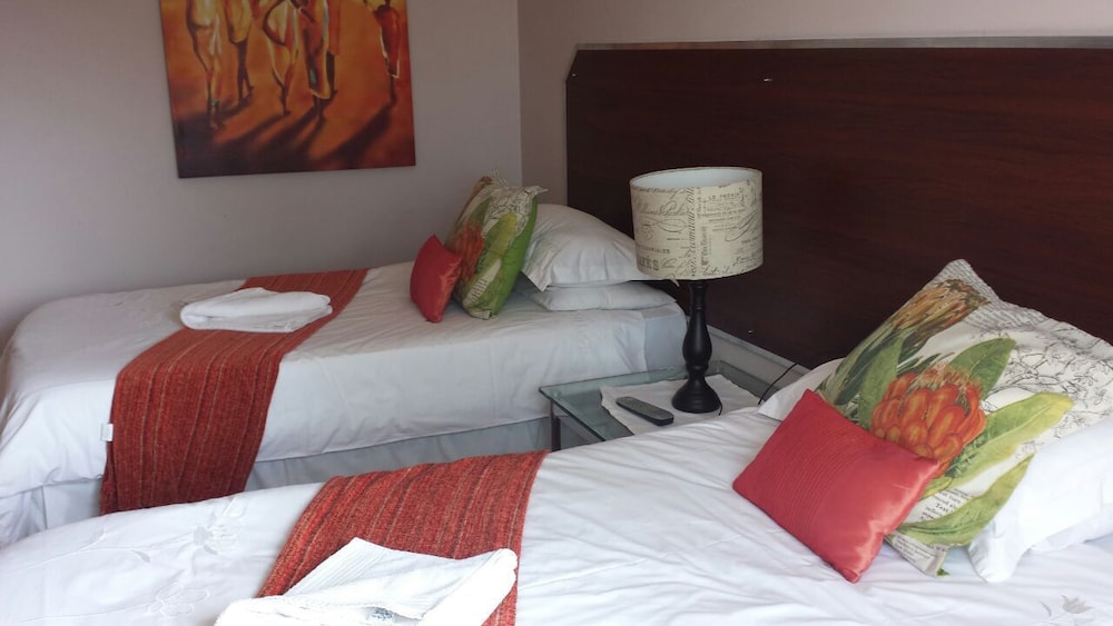 21 On Coetzee Guest House 11/22