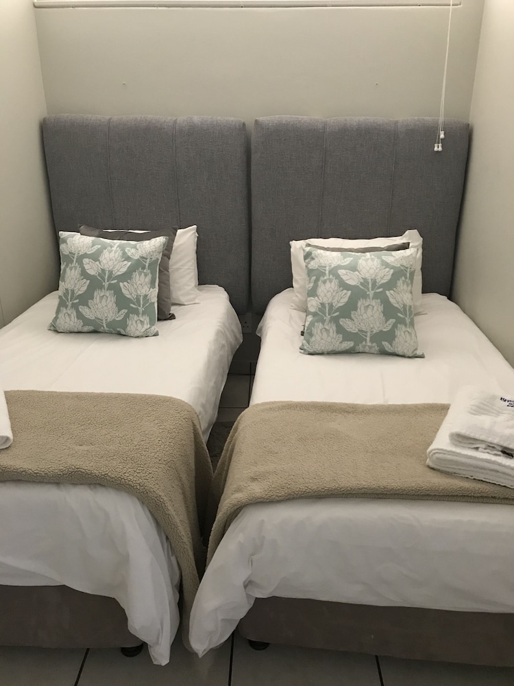 Beach Break Holiday Letting 10/50