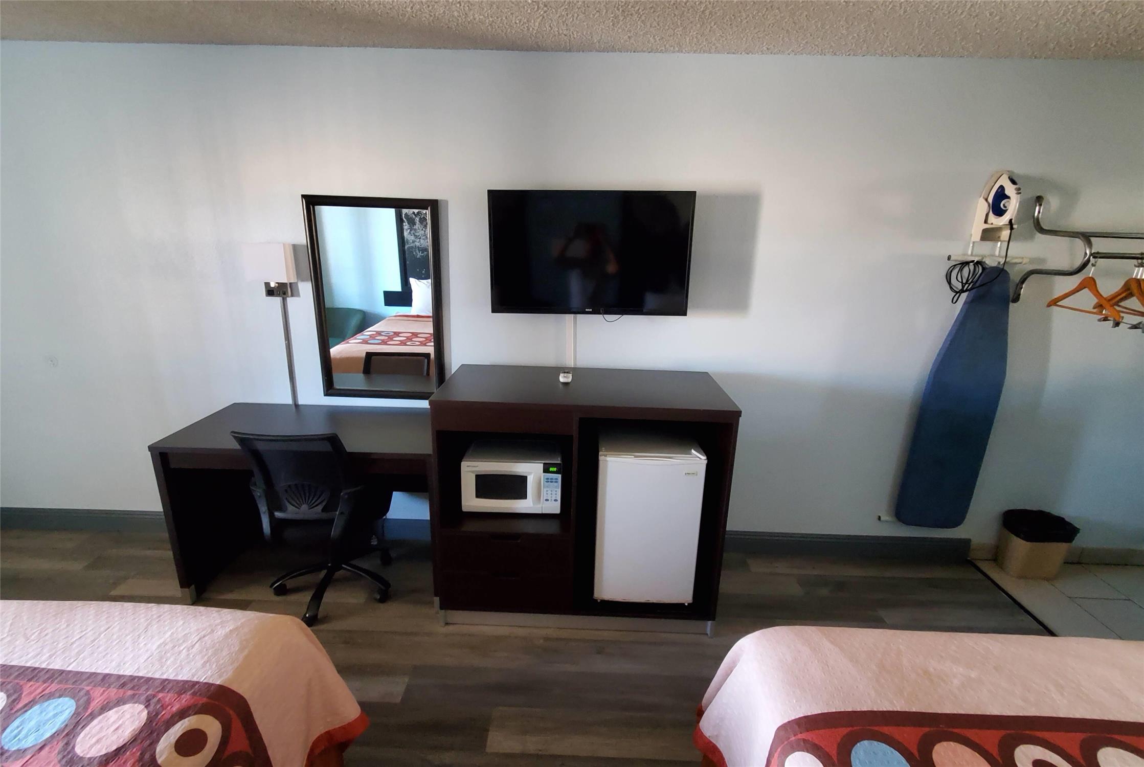 Super 8 By Wyndham Van Horn 3/6