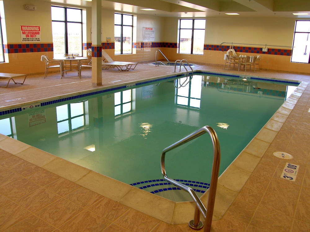 Hampton Inn & Suites Lincoln - North East I-80 7/71