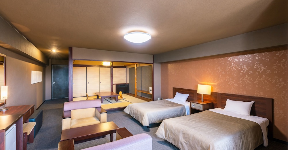 Japanese Western, Twin Beds, 4 Futon Beds