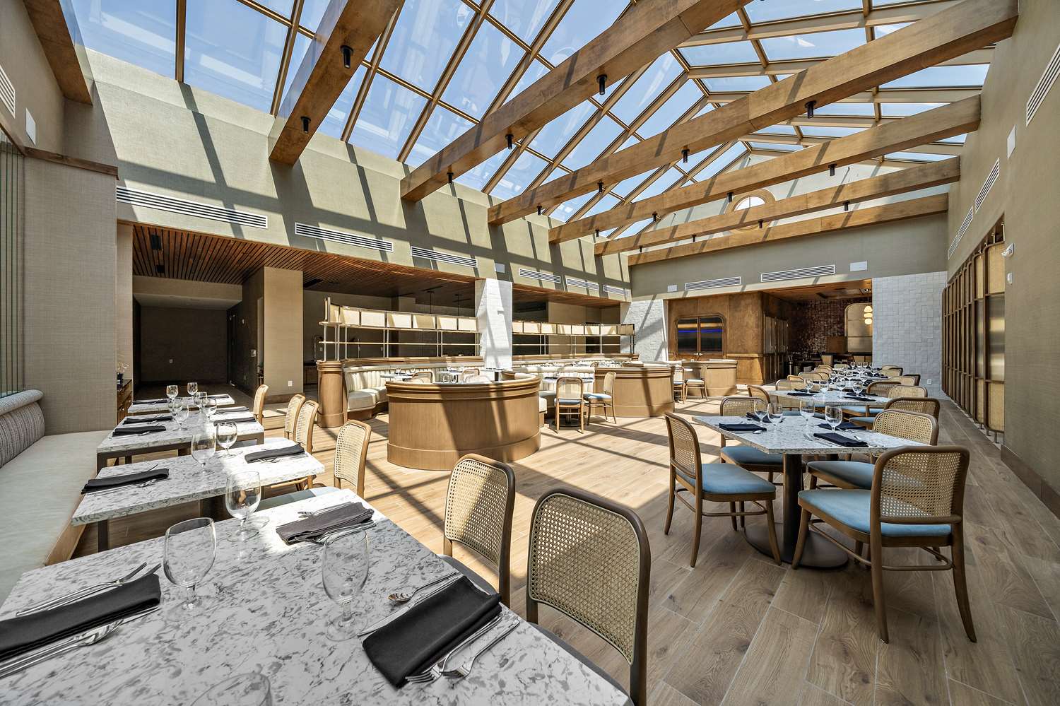 restaurant cafeteria