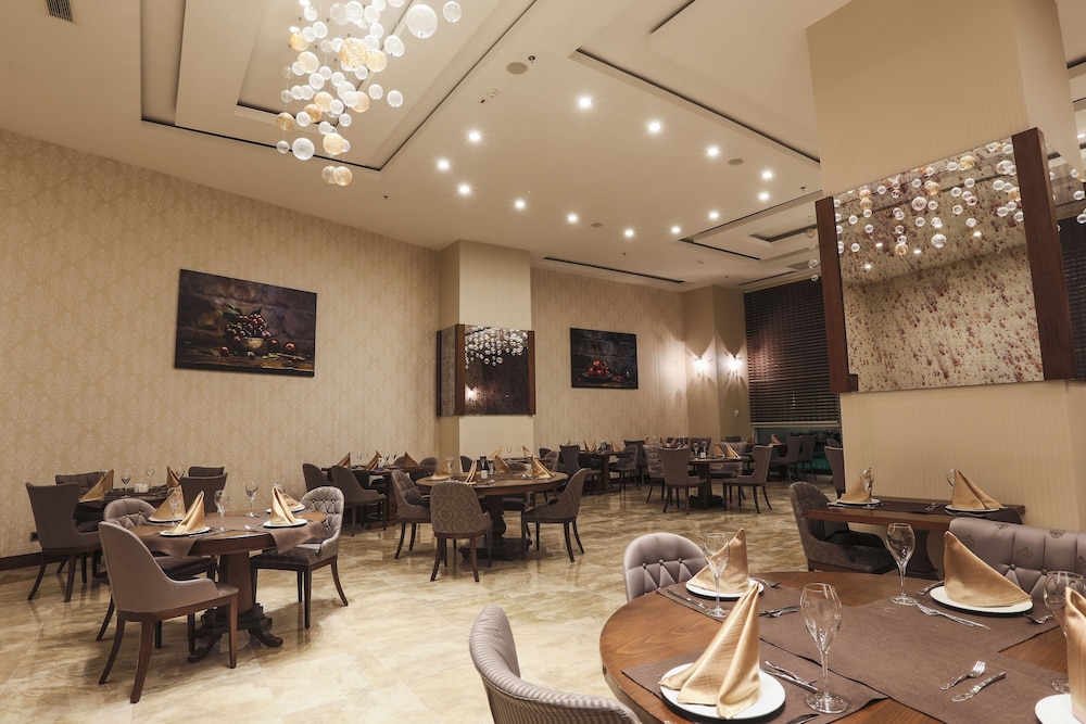Nevali Hotel 42/50