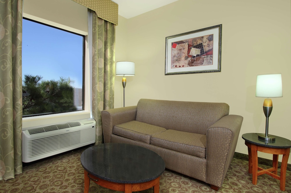 Hampton Inn And Suites Buffalo Tx 38/65