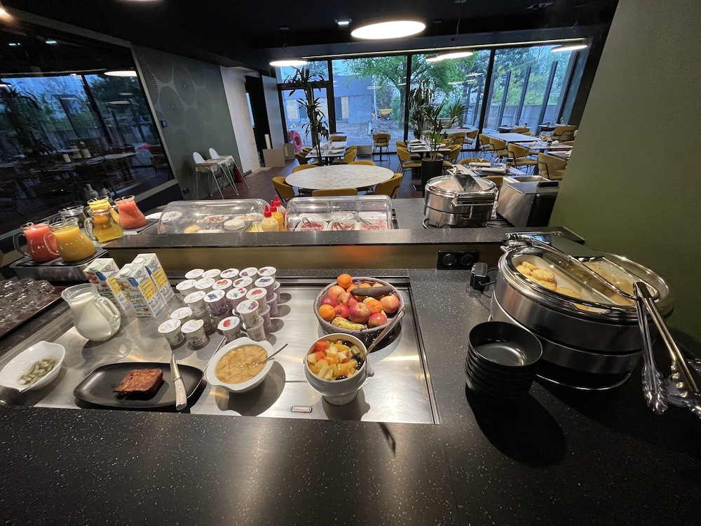 Brit Hotel Le Relais Du Ried 38/50