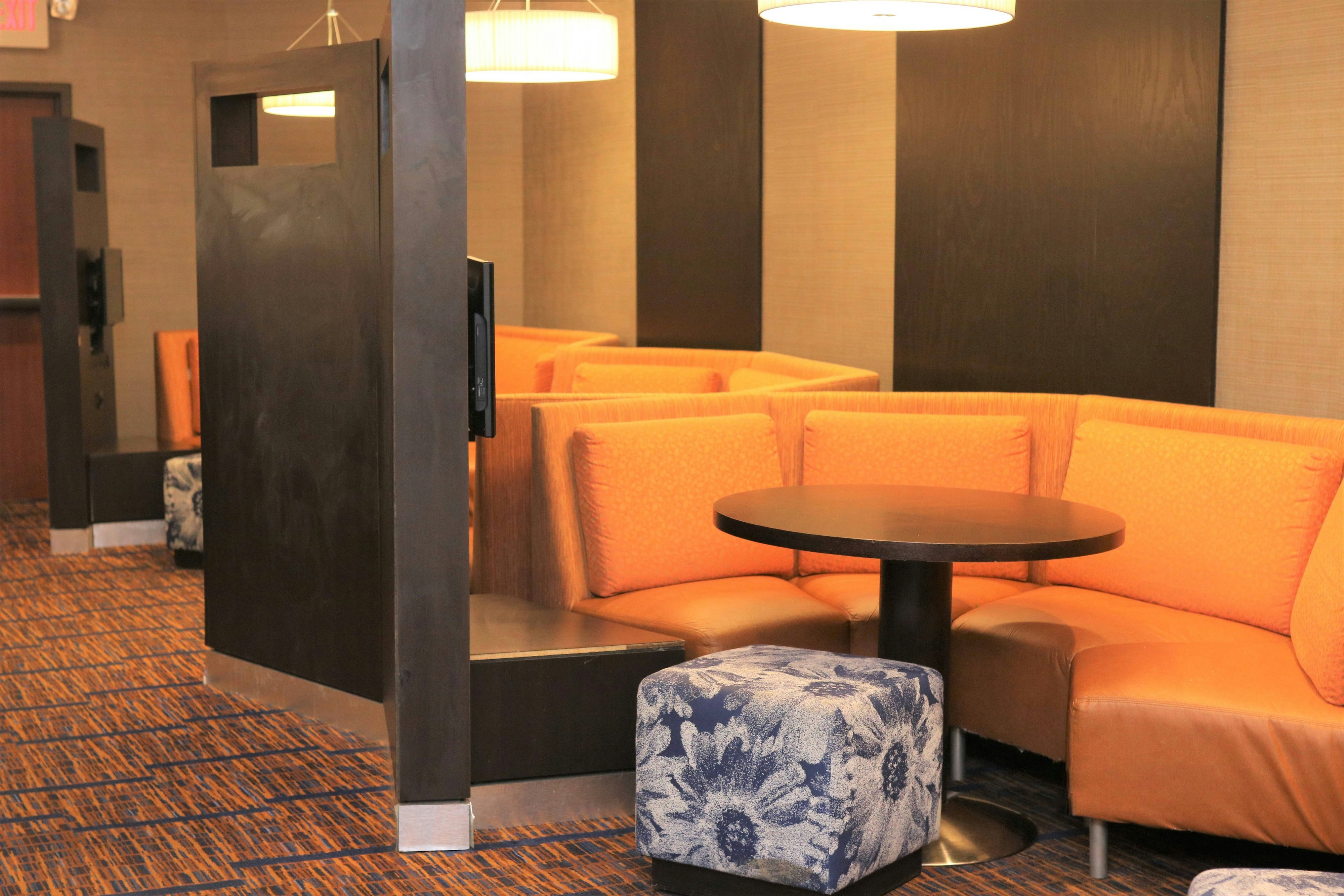 Courtyard By Marriott Waterbury Downtown 8/21