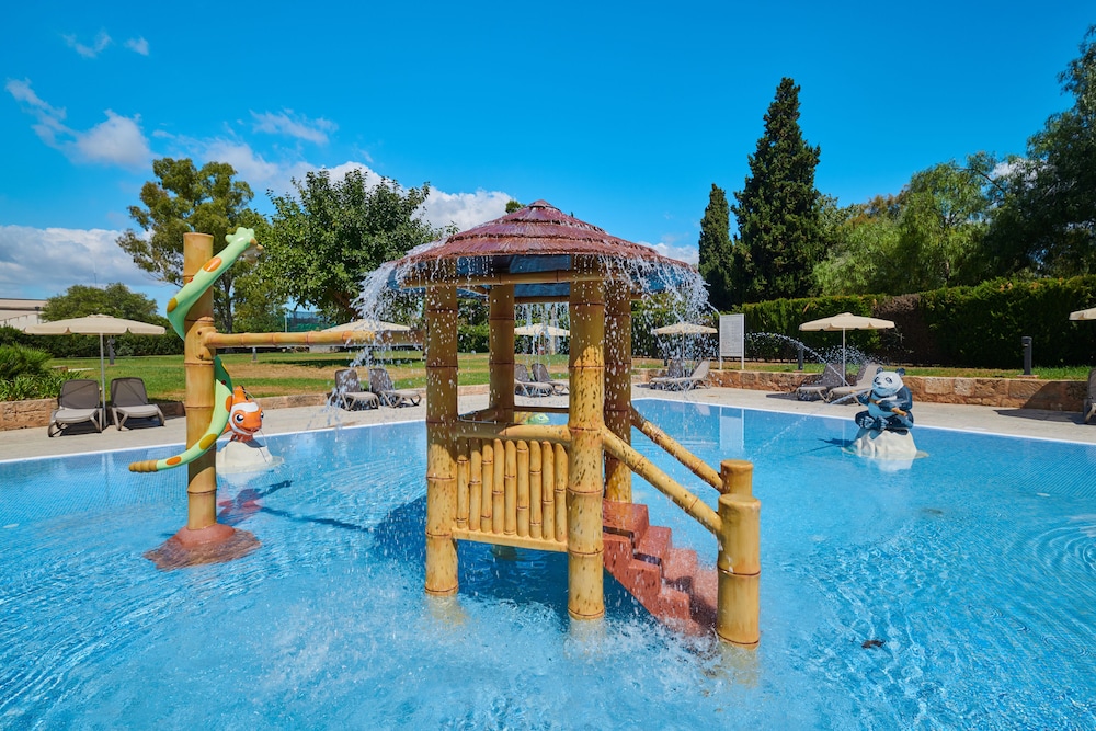Protur Badia Park Aparthotel 33/40