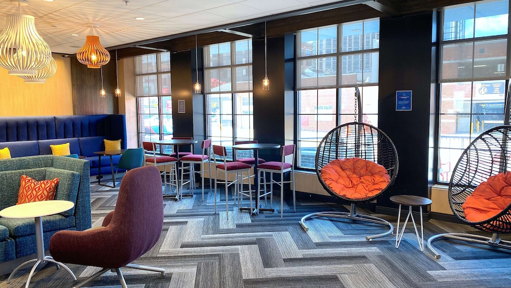 Tru By Hilton Baltimore Harbor East Md 37/49